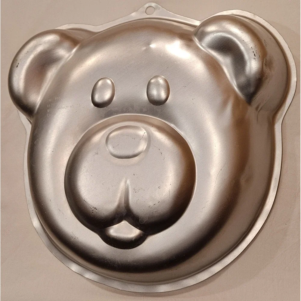 Wilton Animal Crackers Bear Cake Pan 2105-4945 Aluminum Vintage‎ Baking Mold